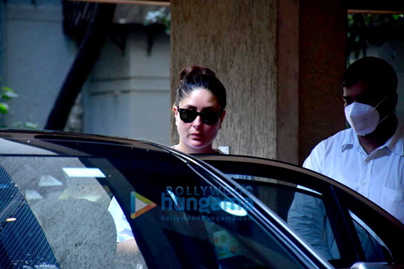photos kareena kapoor khan spotted in bandra 4 15
