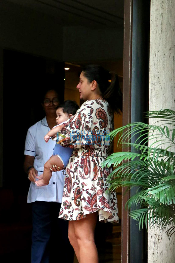 photos kareena kapoor khan spotted in bandra 4 14