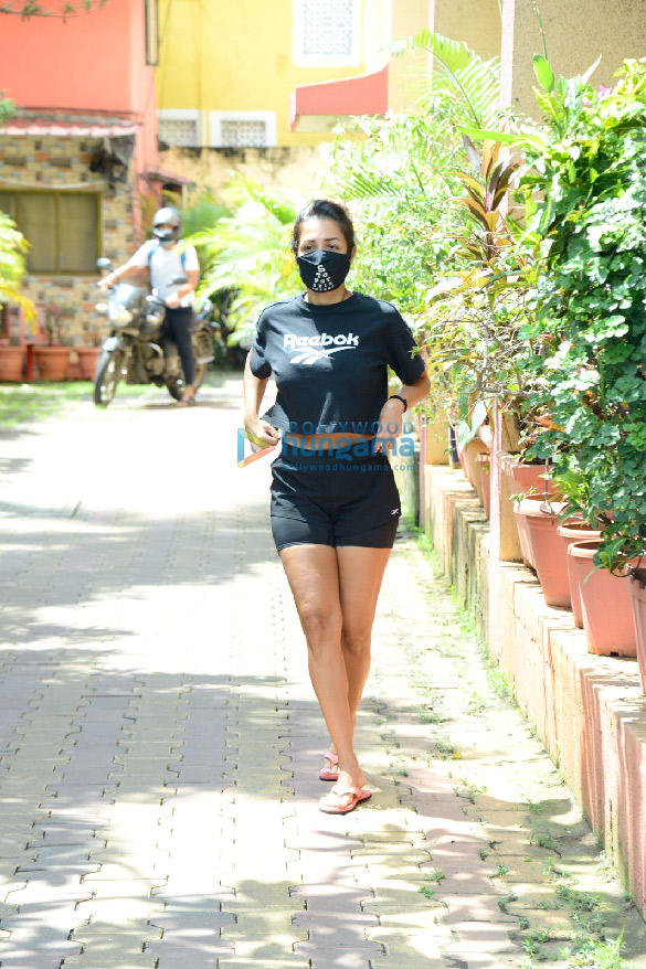 photos malaika arora spotted at diva yoga studio 4 13