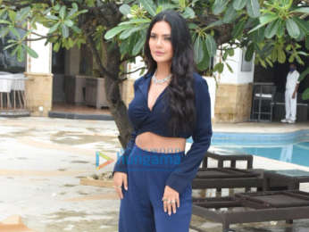 Photos: Mallika Sherawat and Esha Gupta snapped promoting Nakaab