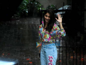 Photos: Pooja Hegde spotted in Bandra