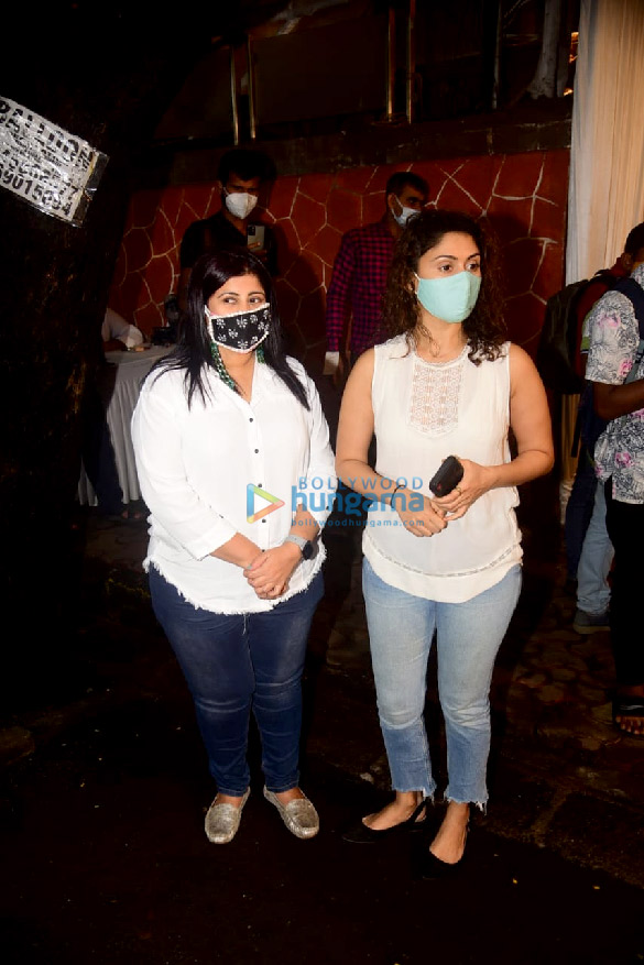 photos prayer meet for late film producer pradeep guha 1