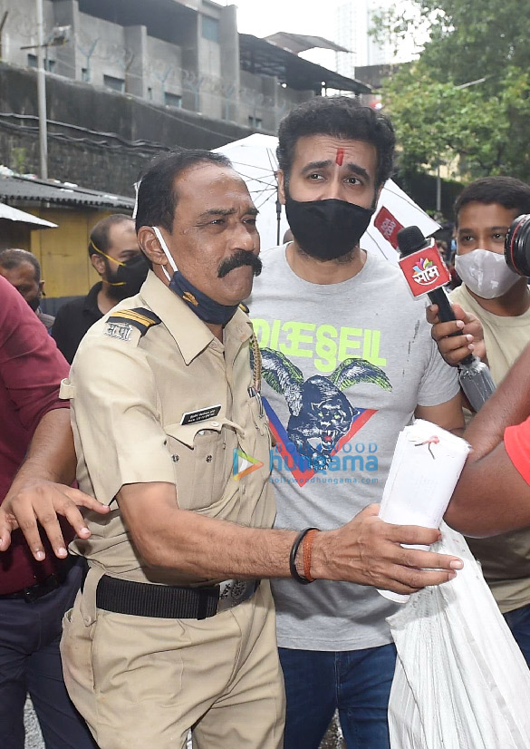 Photos: Raj Kundra released from Arthur Road jail