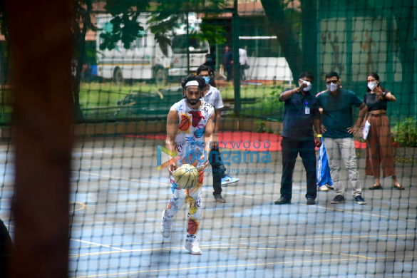 photos ranveer singh snapped shooting for an advertisement in bandra 4