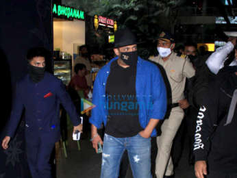 Photos: Salman khan, Disha patani and Krishna Shroff snapped at the airport