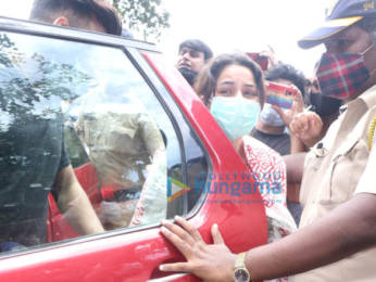 Photos: Shehnaaz Gill and others at Sidharth Shukla’s last rites Photos: Shehnaaz Gill and others at Sidharth Shukla’s last rites