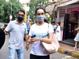Photos: Shraddha Kapoor snapped in Juhu
