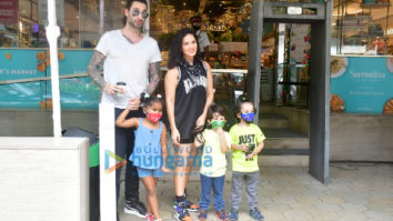 Photos: Sunny Leone spotted at Food Hall with her family
