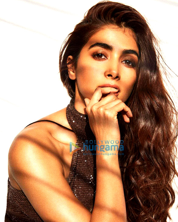pooja hegde 2 24