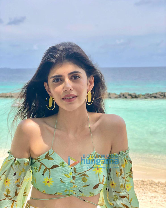 sanjana sanghi 00252 2