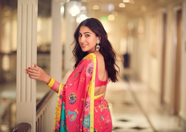 Sara Ali Khan goes desi in a printed pink saree for Global Citizen Concert Sara Ali Khan goes desi in a printed pink saree for Global Citizen Concert
