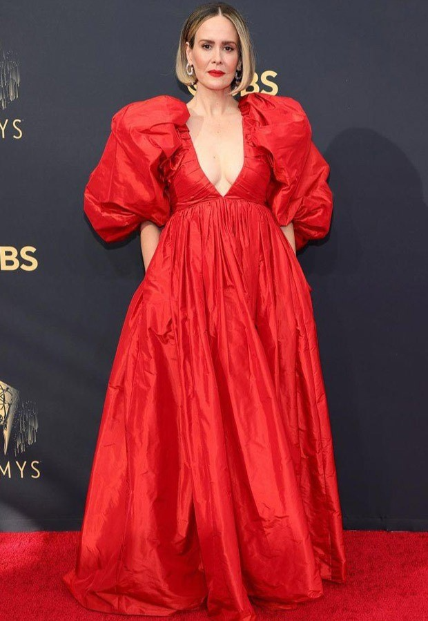 Emmys 2021: From Billy Porter to Kaley Cuoco to Dan Levy, here's looking at all the stars who dazzled on the red carpet!