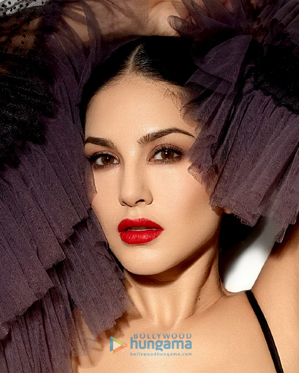 sunny leone 5 5