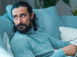 Kunal Kapoor turns poet on Koffee With Karan, gives out some hilarious rhymes