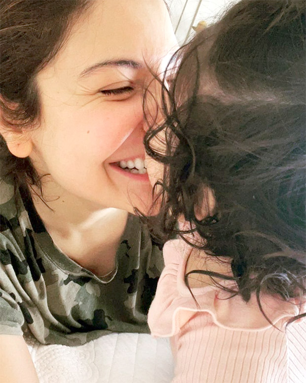 "Making me braver and more courageous every day", says Anushka Sharma as he celebrates Durga Ashtami with daughter Vamika "Making me braver and more courageous every day", says Anushka Sharma as he celebrates Durga Ashtami with daughter Vamika