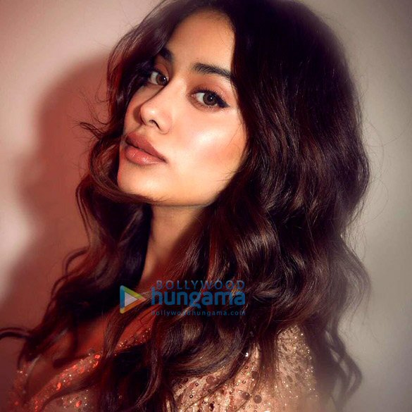 janhvi kapoor 3 35