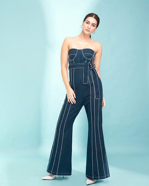 Kriti Sanon looks stunning in a navy blue jumpsuit worth Rs. 7,000