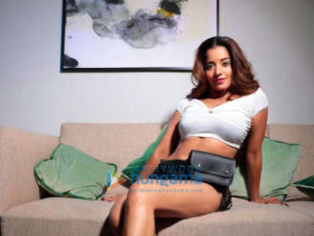 Celebrity Photos of Monalisa