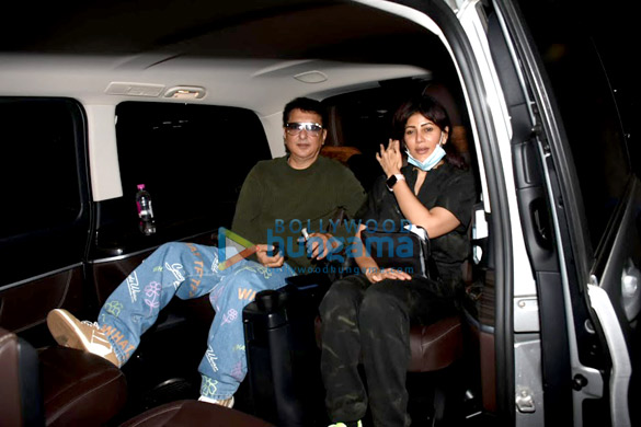photos abhishek bachchan aishwarya rai bachchan aaradhya bachchan and others snapped at the airport1 1