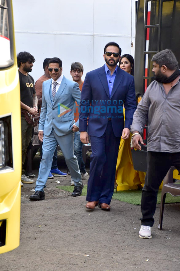 Photos Akshay Kumar Katrina Kaif And Rohit Shetty Promote Sooryavanshi On Kbc 3 Akshay