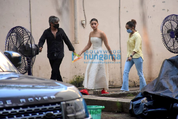 photos alia bhatt spotted at mehboob studios 4