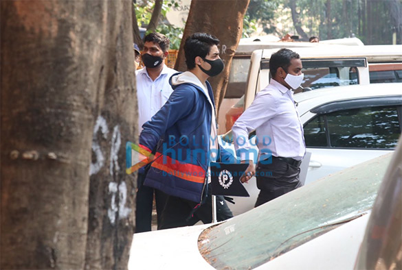 photos aryan khan and three others leave for medical check up 2