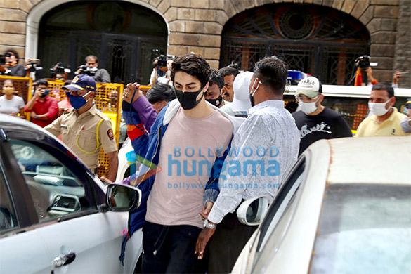 photos aryan khan and three others leave for medical check up 3 2