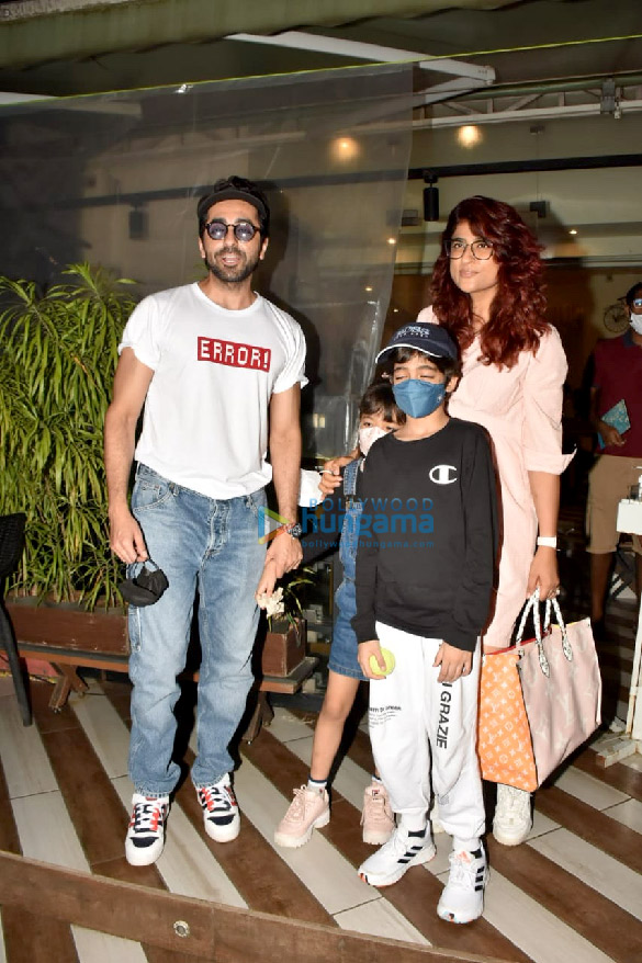 photos ayushmann khurrana and tahira kashyap spotted at farmers cafe 2