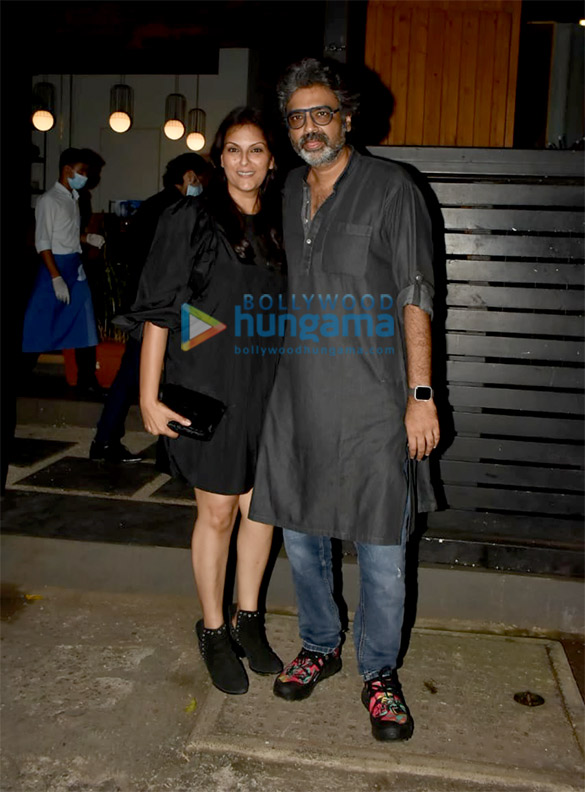 photos celebs grace avinash gowarikers wife shazia gowarikers birthday celebration at a restaurant in bandra 3