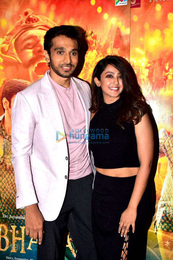 photos celebs grace the bhavai of screening 2