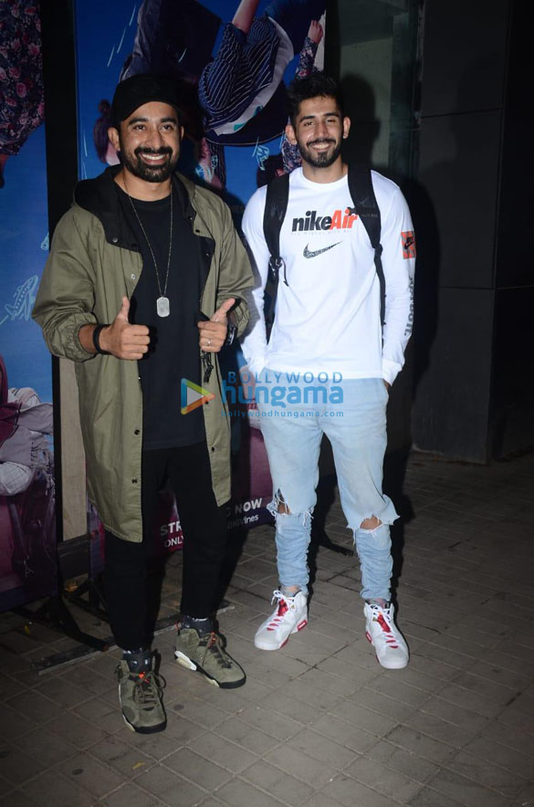 photos celebs grace the screening of dhindora 6
