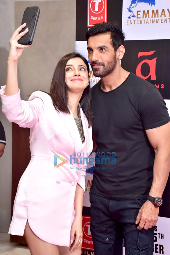 photos john abraham divya khosla kumar and others snapped at the trailer launch of satyameva jayate 2 6