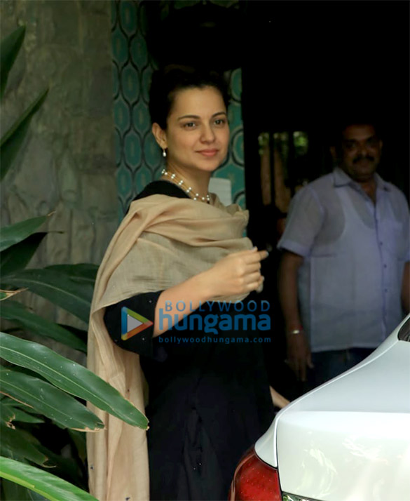 photos kangana ranaut snapped at her office in bandra 2