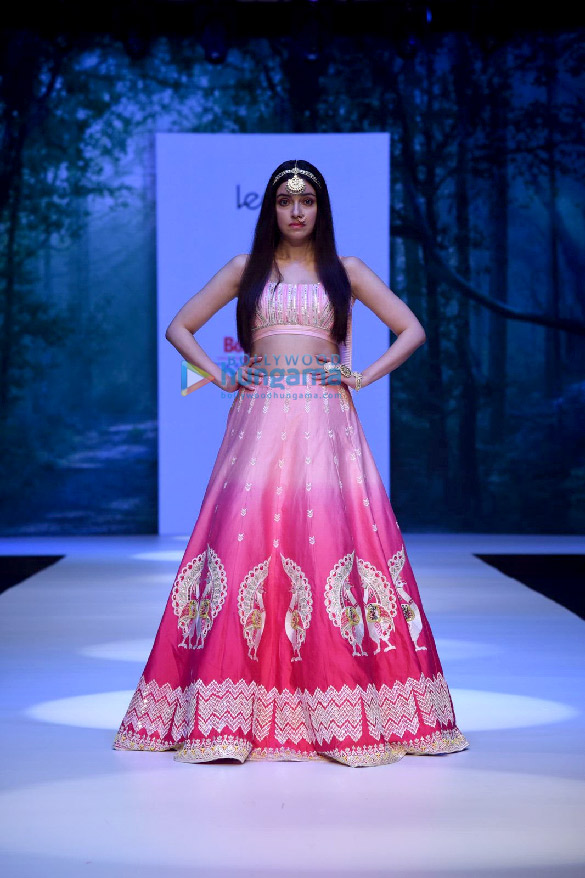 photos malaika arora shama sikander and divya khosla kumar walk the ramp at the bombay times fashion week 2021 2