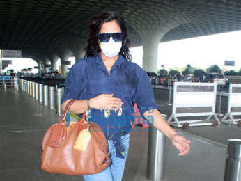 Photos: Richa Chadda, Hina Khan, Mrunal Thakur, Aditi Rao Hydari spotted at the airport