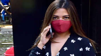 Photos: Riya Sen snapped in Juhu