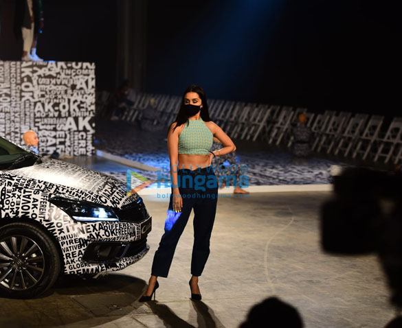 photos shraddha kapoor rehearses for lfw 4