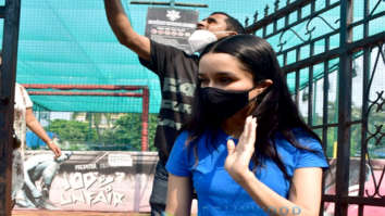 Photos: Shraddha Kapoor snapped post shoot in Juhu