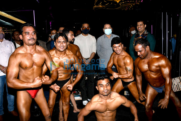 photos suniel shetty launches nitrro bespoke fitness gym in powai 4