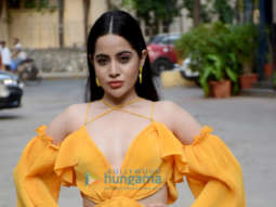 Photos: Urfi Javed snapped in Juhu