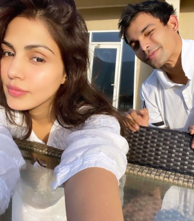 Rhea Chakraborty is all adorable and sun kissed in the 'resilience' selfie with brother Showik Rhea Chakraborty is all adorable and sun kissed in the 'resilience' selfie with brother Showik