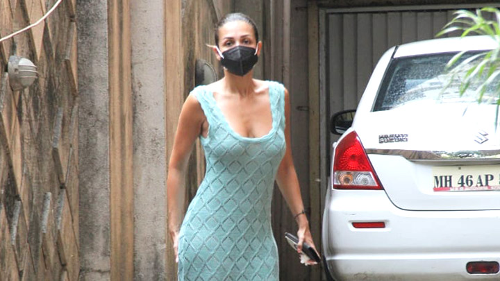Snapped: Malaika Arora and Amrita Arora at their Mom’s place in Bandra, Mumbai