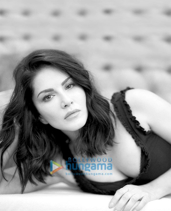 sunny leone 2 17