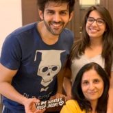 Kartik Aaryan posts an adorable picture with his mother and sister