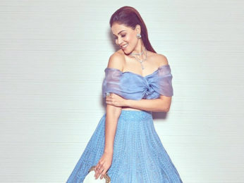 Genelia Deshmukh creates her own fairytale as she dons a dreamy blue Genelia Deshmukh creates her own fairytale as she dons a dreamy blue