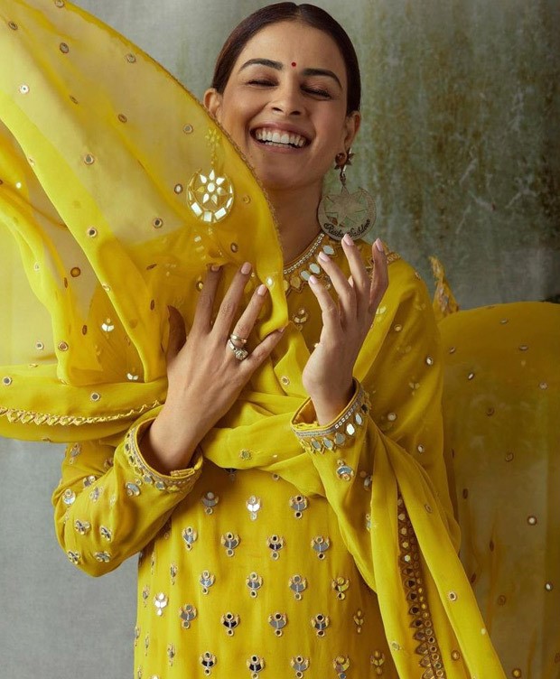 HITS & MISSES OF THE WEEK: Sara Ali Khan, Katrina Kaif stun; Neha Sharma, Rhea Chakraborty leave us unimpressed