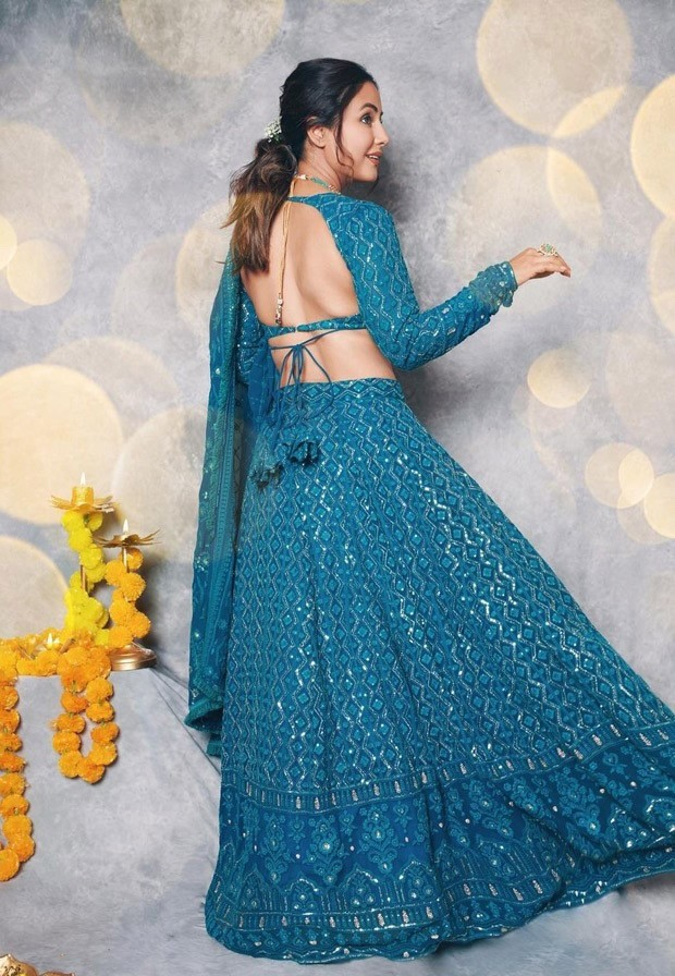 Hina Khan is glorious beauty in teal blue chikankari lehenga and plunging neckline blouse