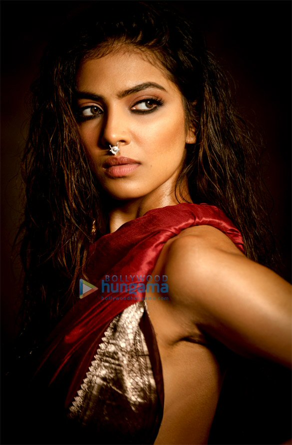malavika mohanan 2 6