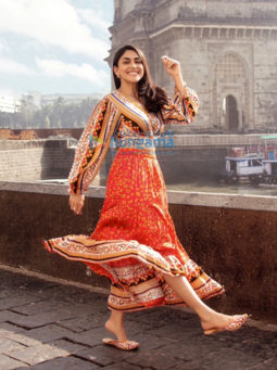 Celebrity Photo Of Mrunal Thakur
