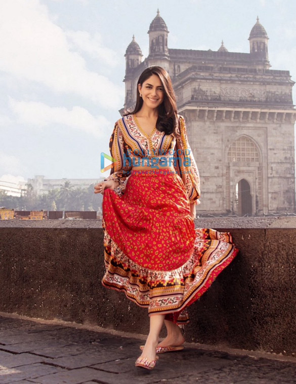 mrunal thakur 002 3